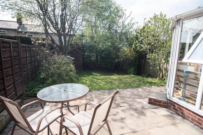 FRONT GARDEN