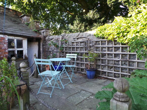 Photo 11