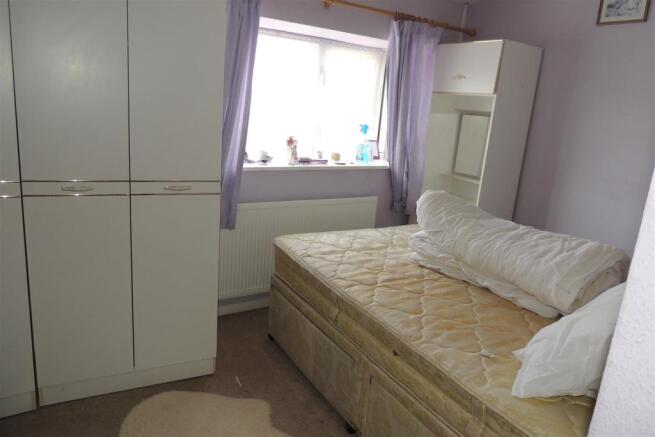 26 Balliol  Road, bedroom