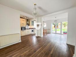87, Syon Park Gardens, Isleworth TW7 5NF