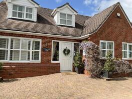 Wishing Well Cottage, High Street, Worcester WR7 4DY