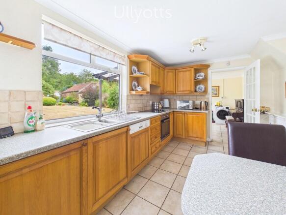 3 bed Detached for sale Image 6