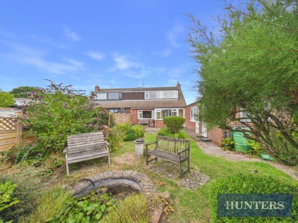 3 bed Semi-Detached Bungalow for sale Image 6