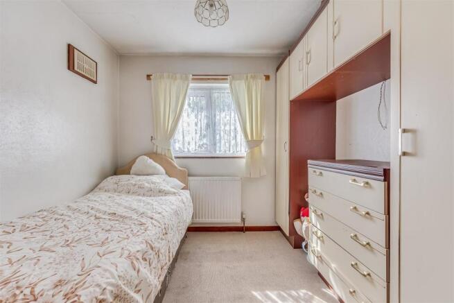 house-antrobus-close-cheam-sutton-115.jpg