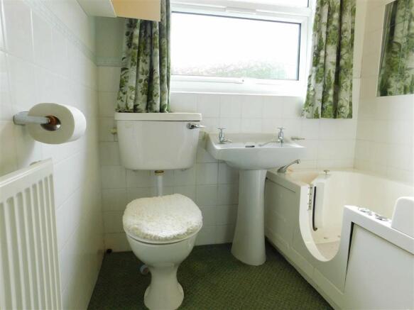 Photo 11