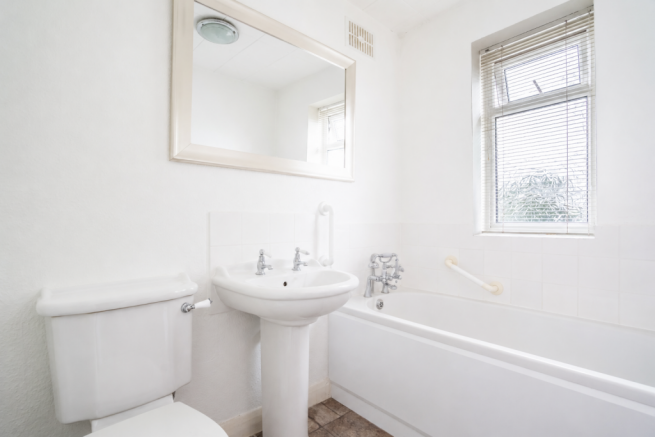 2 bed Semi-Detached for sale Image 5