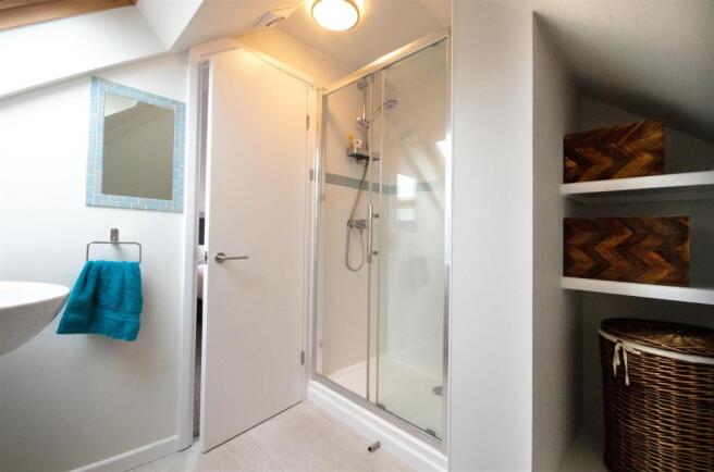 Ensuite.jpg