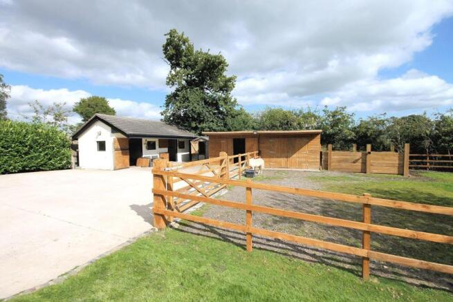 Stable Block & T