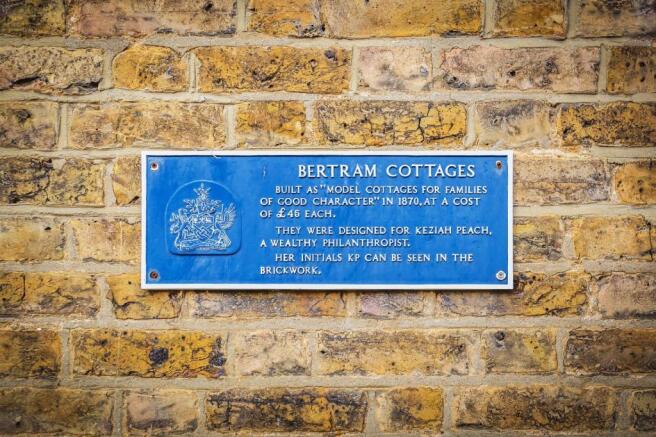 Plaque