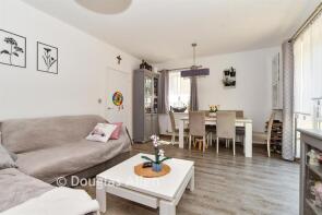 25, Marine Crescent, Hainault, Ilford IG6 2FJ