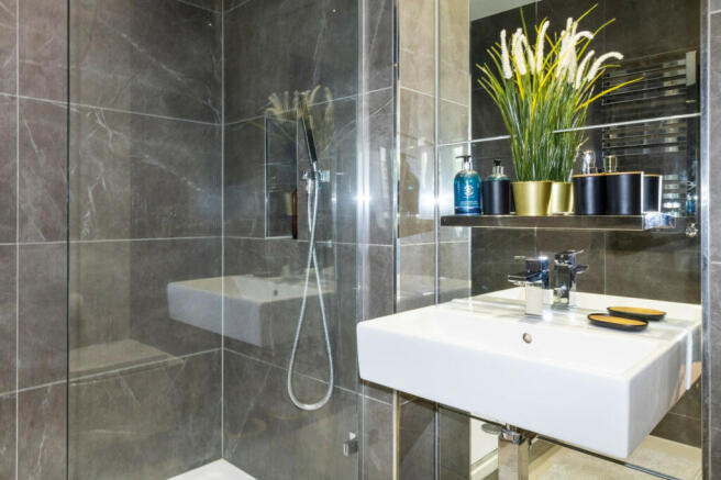 Cascade Court, 1 Sopwith Way, London, SW11 photo 4