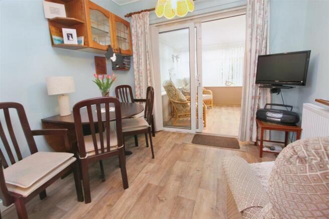 Dining Area.jpg
