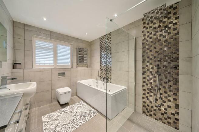 Ensuite bathroom