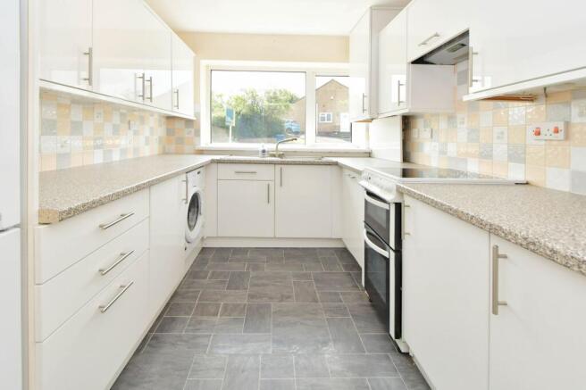 Eagle Crescent, Eccleshall, ST21 photo 3