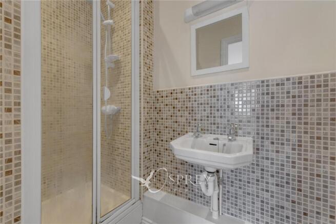 2 bed Flat to rent Image 12