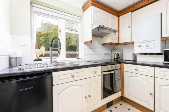 Kitchen_1.jpg
