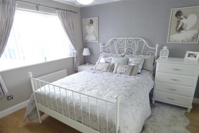 Bedroom+