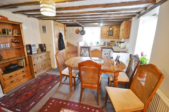 Livingroom and Kitchen 