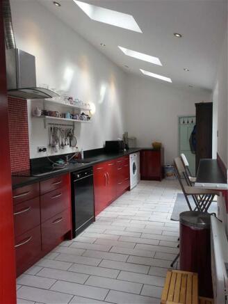 BREAKFAST KITCHEN