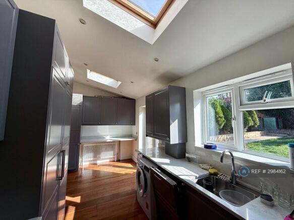 Kitchen (Alt View)