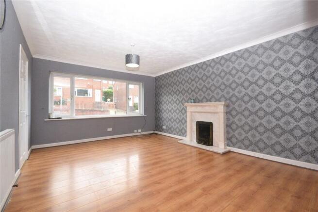 3 bed Terraced to rent Image 5