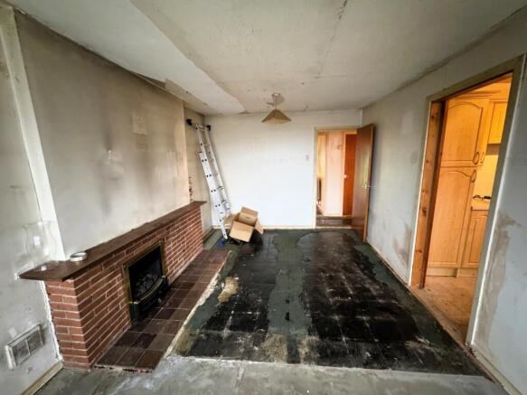 Oakland Crescent, Riddings, DE55 photo 2