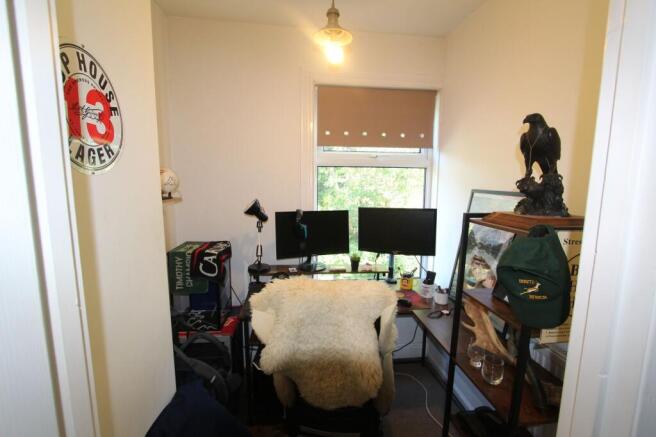 3 bed Terraced to rent Image 10
