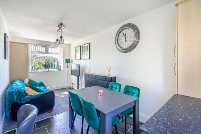 2 bed Semi-Detached for sale Image 4