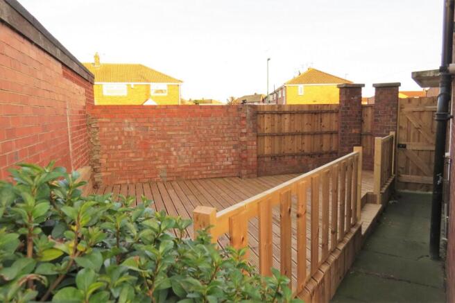 3 bed Semi-Detached to rent Image 10