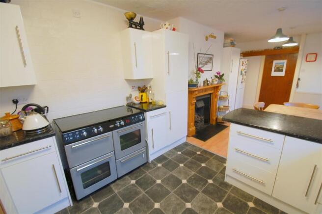 Kitchen/Breakfast Ro