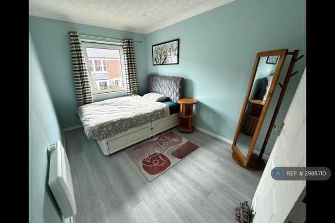 Bedroom (Day)