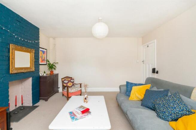 LLIHETAYOR33 - Living Room B.jpg