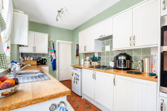 2 bed Terraced for sale Image 6