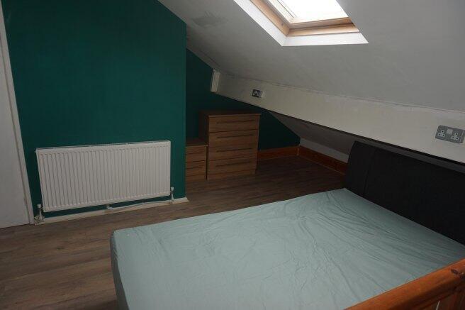4 bed House Share to rent Image 8