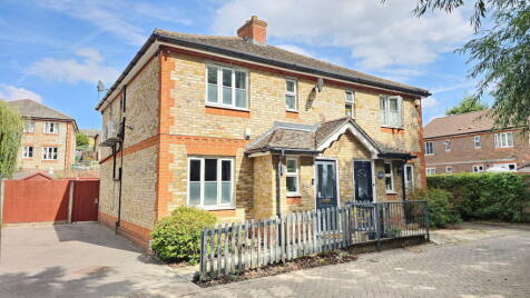 Rosemoor Gardens, Newbury, RG14 2FG