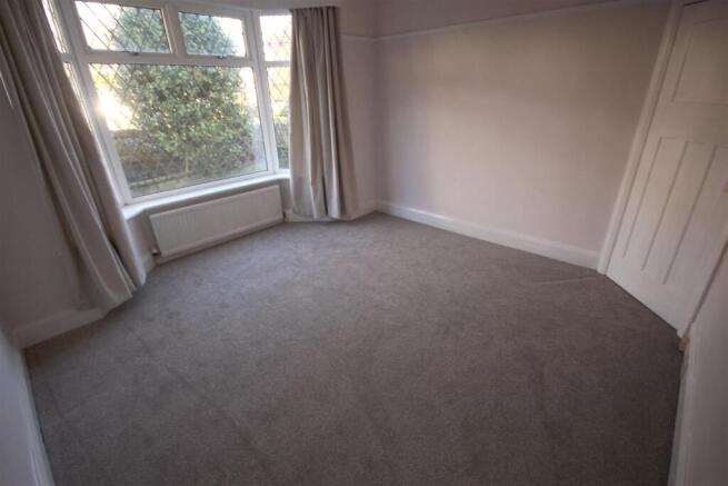 3 bed Detached Bungalow to rent Image 5