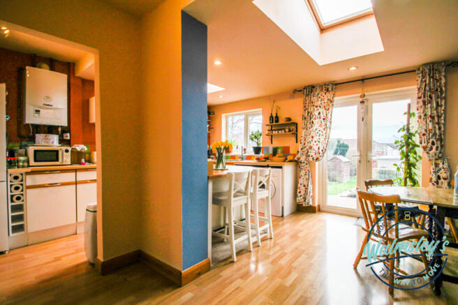 Kitchen dining extension