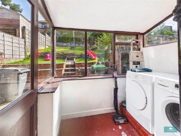 3 bed Terraced for sale Image 10