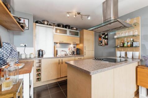 Throwley Way, Sutton, SM1