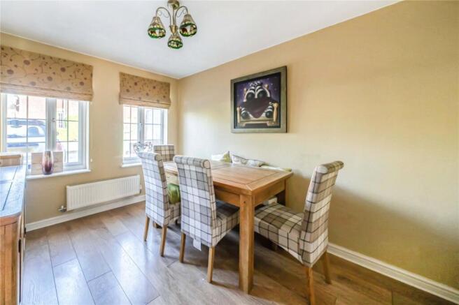 4 bed Detached for sale Image 4