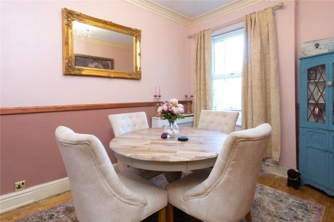 4 bed Terraced for sale Image 6