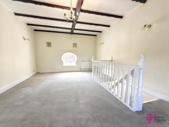 4 bed Barn Conversion to rent Image 8