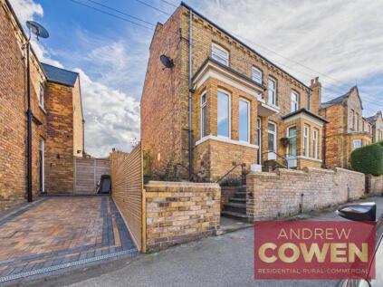 St. Johns Avenue, Scarborough