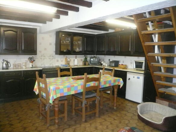 Photo 4