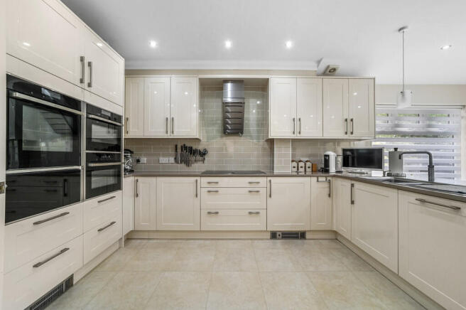 PT-FC(COL)-2Frank...