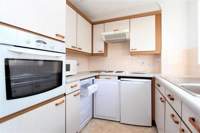 kitchen 2.jpg