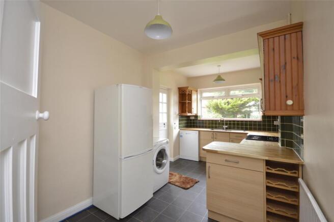 Kitchen (2)