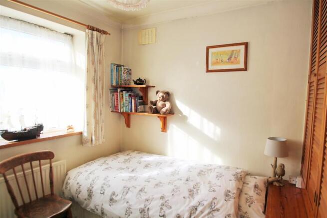 Basildon bed 3.JPG