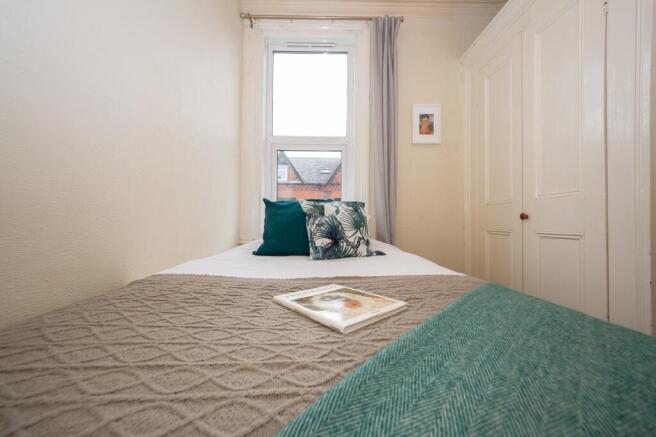 6 bed Terraced to rent Image 11
