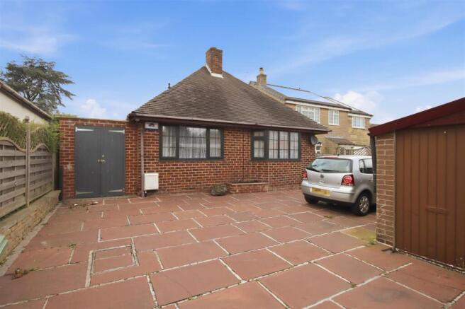 2-bed detached on Clay Lane, Clay Cross, S45, £266,500